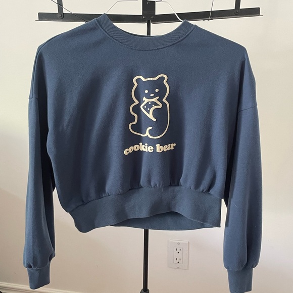 Got this in Korea it is navy and has only been worn three times. Like new. - Picture 4 of 4